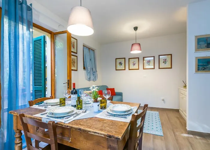 Rio Del Sole By Interhome Lägenhet Montescudaio